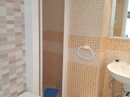 Studio à Torre del Mar, proche plage, piscine, animaux admis - Photo 4
