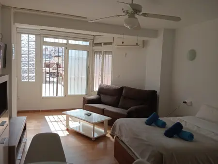 Studio à Torre del Mar, proche plage, piscine, animaux admis - Photo 16