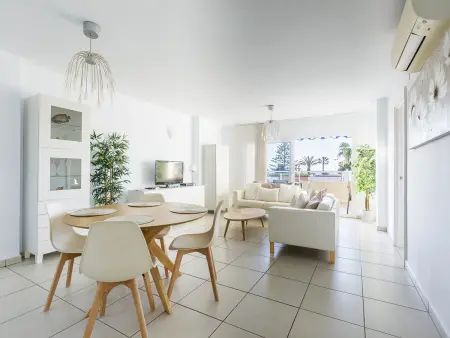 Appartement en front de mer avec climatisation à Torre del Mar, 2 chambres pour 4 personnes - Photo 2