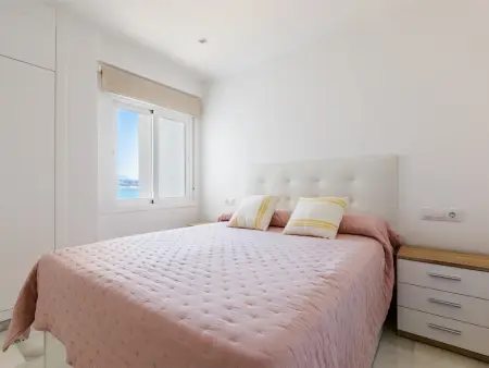 Appartement de charme en front de mer à Torre del Mar, 2 chambres, clim, piscine - Photo 4