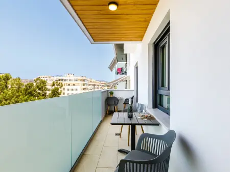 Appartement moderne à Torre del Mar, 2 chambres, balcon, piscine commune - Photo 1