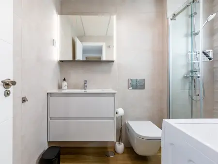 Appartement moderne à Torre del Mar, 2 chambres, balcon, piscine commune - Photo 5
