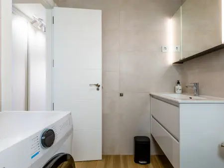 Appartement moderne à Torre del Mar, 2 chambres, balcon, piscine commune - Photo 8