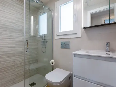 Appartement moderne à Torre del Mar, 2 chambres, balcon, piscine commune - Photo 12