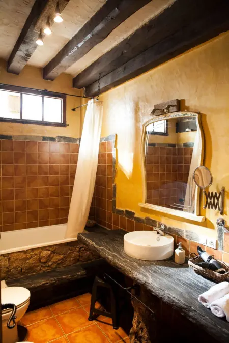 Casa Rural  Orgullo  mit Sprudelbad, Maison 14 personnes à Bermellar - Photo 18