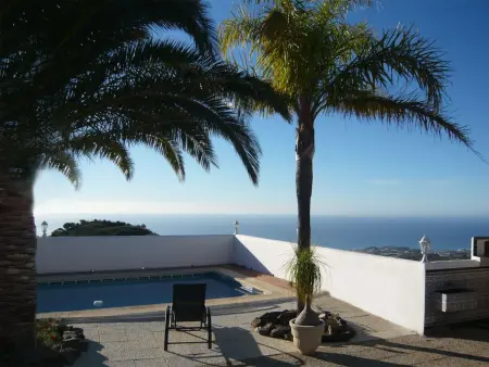 Casa Palmeras in Sayalonga mit Gepflegtem Garten - Photo 12