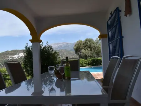 Villa mit privatem Pool, Maison 4 personnes à Sayalonga - Photo 7