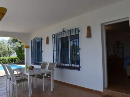 Villa mit privatem Pool, Maison 4 personnes à Sayalonga - Photo 8