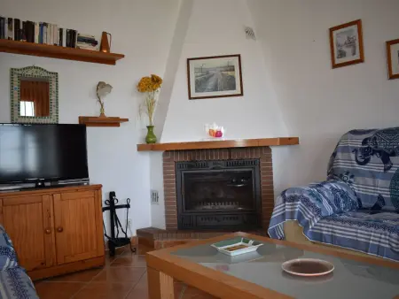 Villa mit privatem Pool, Maison 4 personnes à Sayalonga - Photo 12
