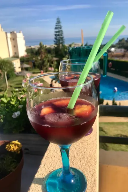 Zweistöckige Ferienwohnung in Marbella-Mijas Costa mit Meerblick - Photo 2