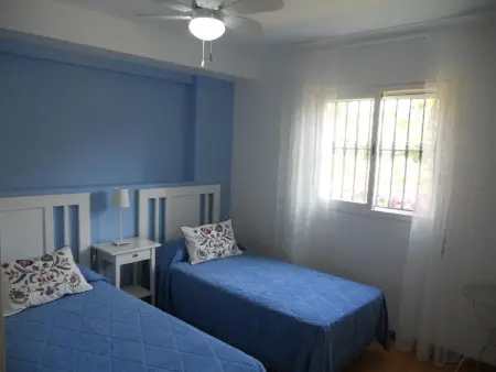 Zweistöckige Ferienwohnung in Marbella-Mijas Costa mit Meerblick - Photo 9