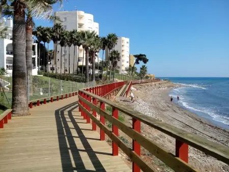 Zweistöckige Ferienwohnung in Marbella-Mijas Costa mit Meerblick - Photo 18
