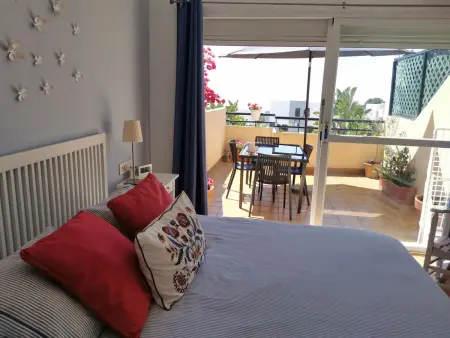 Zweistöckige Ferienwohnung in Marbella-Mijas Costa mit Meerblick - Photo 23