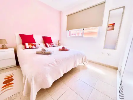 Appartement in Los Cristianos mit gemeinsamem Pool und Terrasse - Photo 2