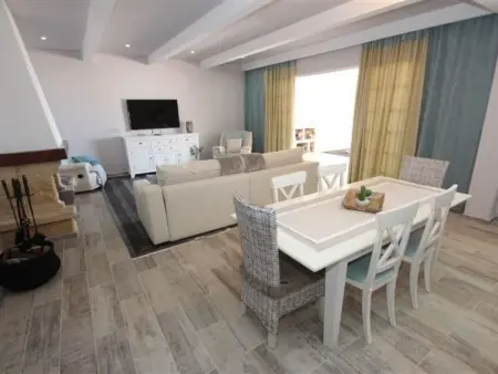 Apartment mit Terrasse, Pool und Garten, Appartement 43 personnes à Playa San Juan - Photo 2