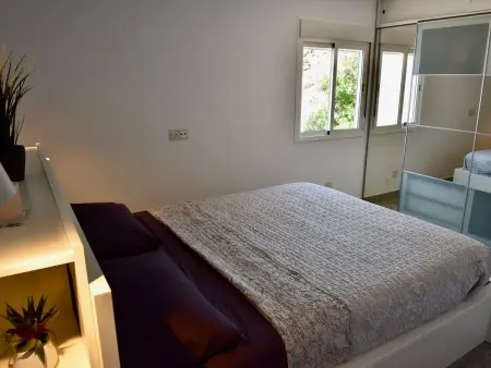 Traumwohnung mit Meerblick und Gemeinschaftspool - Photo 13