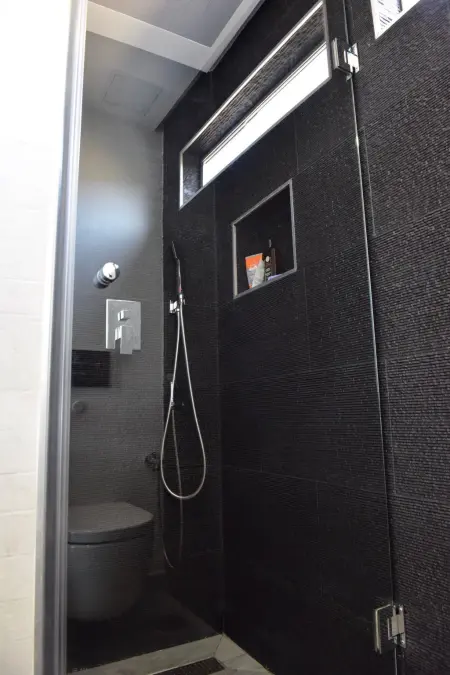 Traumwohnung mit Meerblick und Gemeinschaftspool - Photo 19