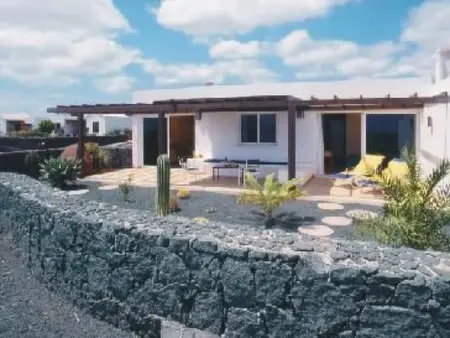 Bungalow mit geräumiger Terrasse, Maison 4 personnes à Playa Blanca - Photo 1