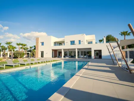 VILLA KANN VIERZEHN, Maison 14 personnes à Roca Llisa - Photo 1