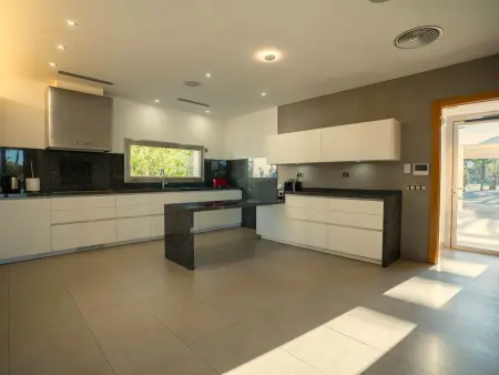 VILLA KANN VIERZEHN, Maison 14 personnes à Roca Llisa - Photo 5