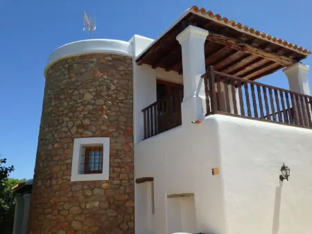 Renoviertes Ferienhaus in Sant Carles De Peralta mit Eigenem Pool - Photo 6