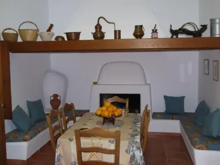 Renoviertes Ferienhaus in Sant Carles De Peralta mit Eigenem Pool - Photo 8