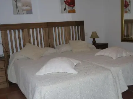 Renoviertes Ferienhaus in Sant Carles De Peralta mit Eigenem Pool - Photo 13