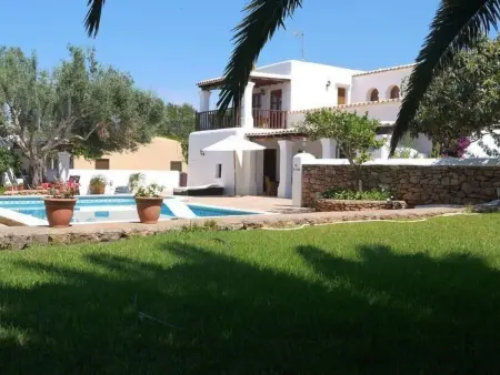 Renoviertes Ferienhaus in Sant Carles De Peralta mit Eigenem Pool - Photo 14