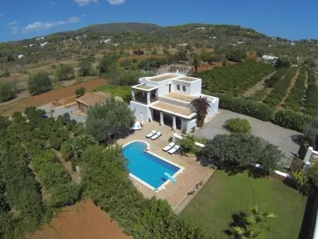 Renoviertes Ferienhaus in Sant Carles De Peralta mit Eigenem Pool - Photo 25