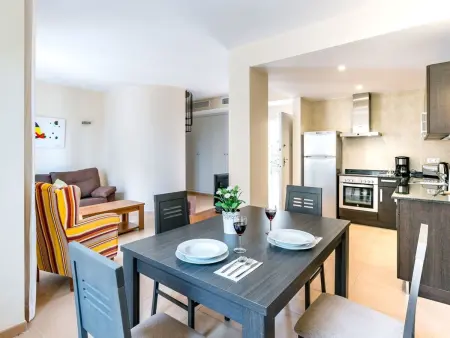 Modernes Apartment mit Gemeinschaftspool, Appartement 4 personnes à Cala Pi - Photo 6