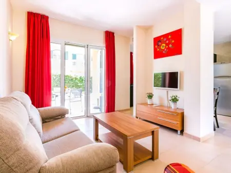 Mediterrane Doppelhaushälfte mit Garten, Maison 4 personnes à Cala Pi - Photo 6