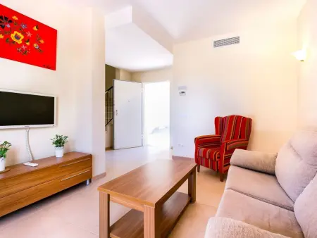 Mediterrane Doppelhaushälfte mit Garten, Maison 4 personnes à Cala Pi - Photo 7
