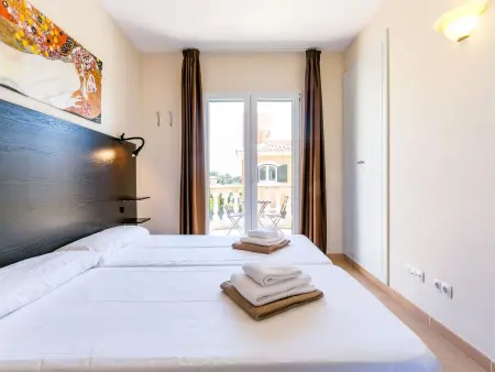 Mediterrane Doppelhaushälfte mit Garten, Maison 4 personnes à Cala Pi - Photo 10