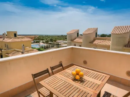 Wohnung mit gemeinsamem Pool, Grill und Meerblick - Photo 2