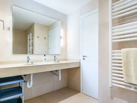 Wohnung mit gemeinsamem Pool, Grill und Meerblick - Photo 16