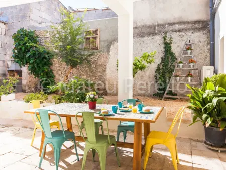 SLB-Stadthaus mit sonnigem Innenhof und Schwimmbad - Photo 18