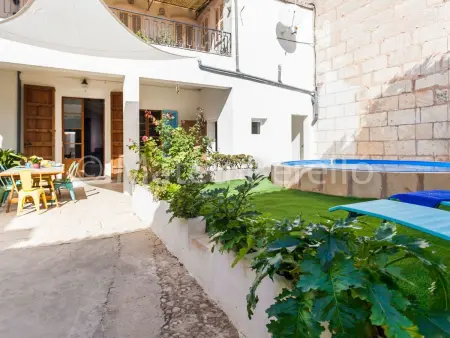 SLB-Stadthaus mit sonnigem Innenhof und Schwimmbad - Photo 24