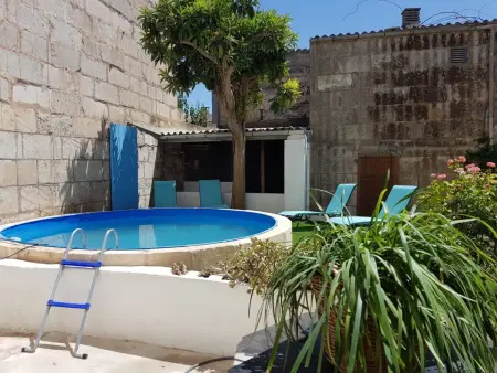 SLB-Stadthaus mit sonnigem Innenhof und Schwimmbad - Photo 26