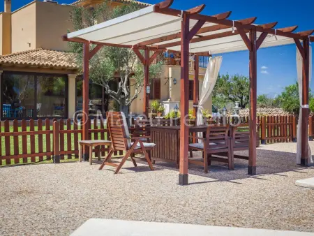 Villa mit 5 Schlafzimmern und Pool auf dem Lande - Photo 3