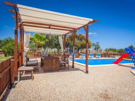Villa mit 5 Schlafzimmern und Pool auf dem Lande - Photo 4