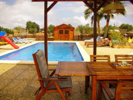 Villa mit 5 Schlafzimmern und Pool auf dem Lande - Photo 5