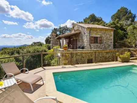 in Selva mit Privatem Pool, Maison 4 personnes à Selva - Photo 1