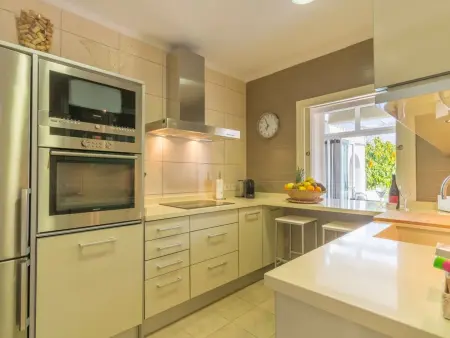 Charmantes Ferienhaus mit großer Terrasse, Maison 6 personnes à Betlem - Photo 15