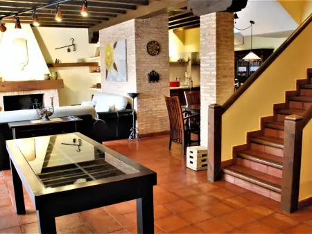 4-Schlafzimmer-Haus mit Schwimmbad, Maison 8 personnes à Navas de Estena - Photo 4