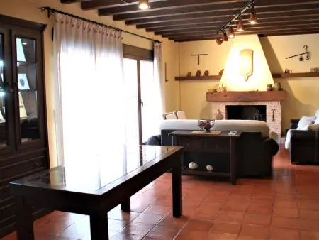 4-Schlafzimmer-Haus mit Schwimmbad, Maison 8 personnes à Navas de Estena - Photo 5