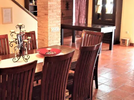 4-Schlafzimmer-Haus mit Schwimmbad, Maison 8 personnes à Navas de Estena - Photo 17