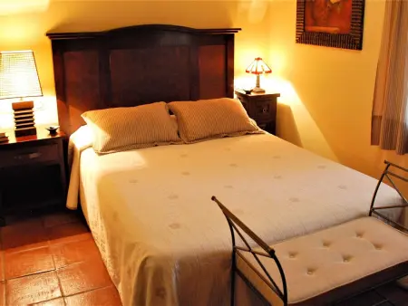 4-Schlafzimmer-Haus mit Schwimmbad, Maison 8 personnes à Navas de Estena - Photo 21
