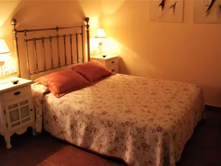 4-Schlafzimmer-Haus mit Schwimmbad, Maison 8 personnes à Navas de Estena - Photo 31