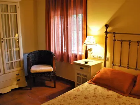 4-Schlafzimmer-Haus mit Schwimmbad, Maison 8 personnes à Navas de Estena - Photo 32