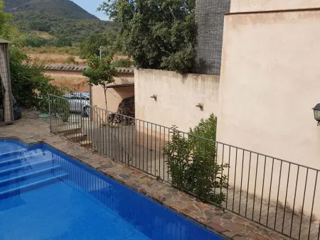 4-Schlafzimmer-Haus mit Schwimmbad, Maison 8 personnes à Navas de Estena - Photo 42